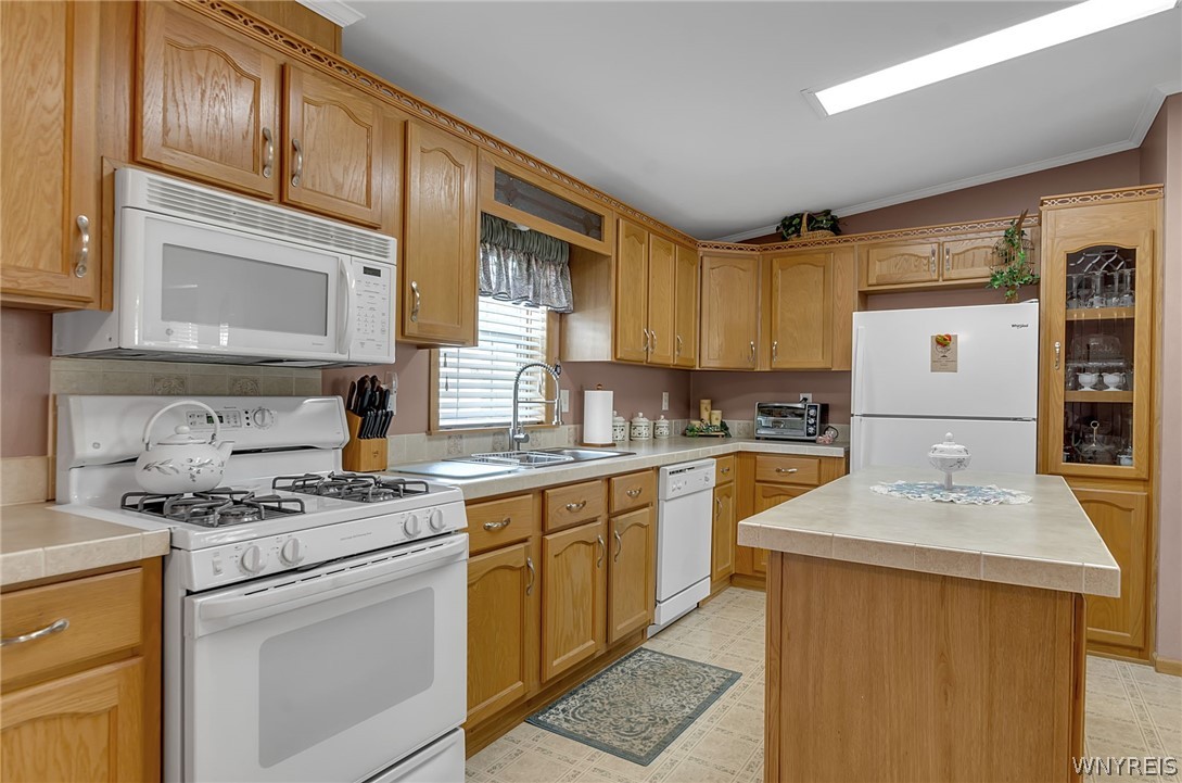 9875 Newmarket Avenue