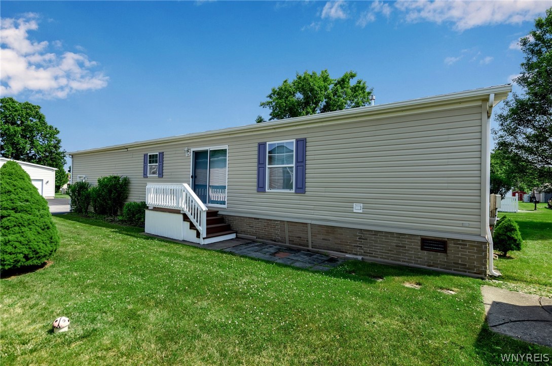 9875 Newmarket Avenue