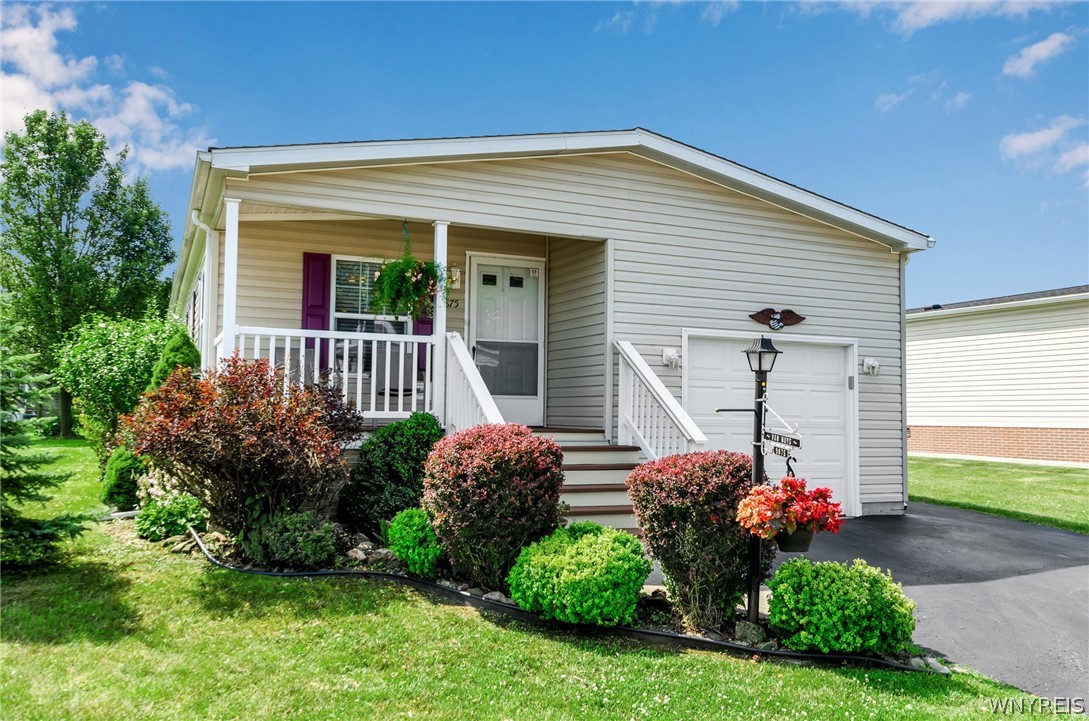 9875 Newmarket Avenue