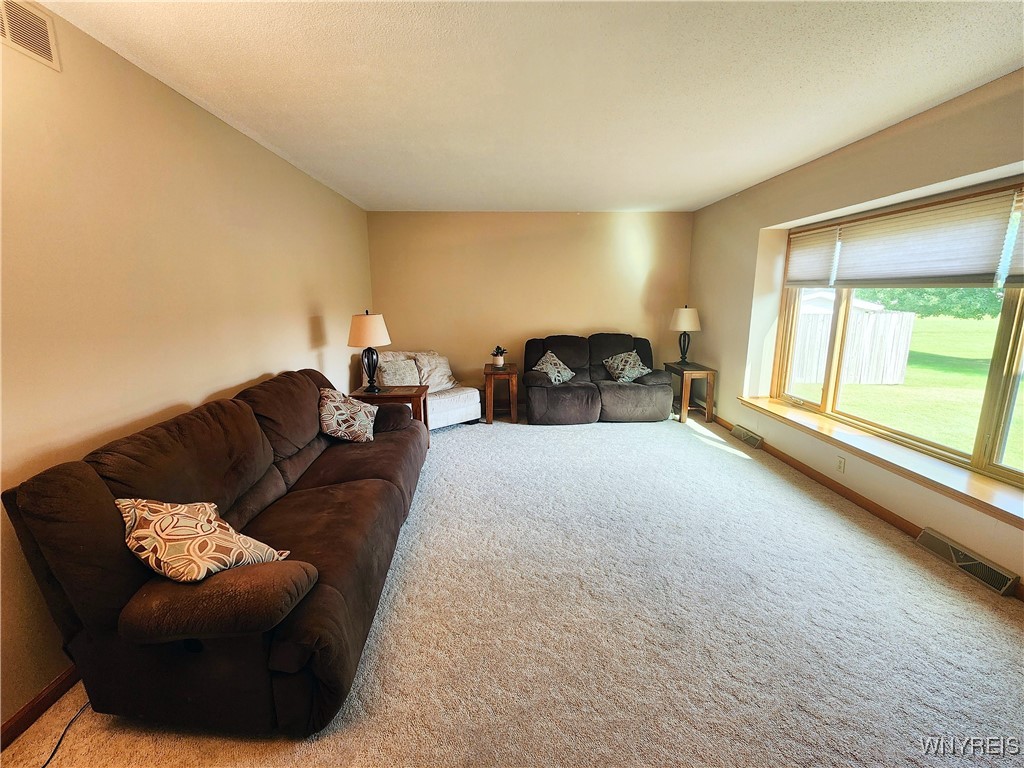 22 Greenmeadow Drive