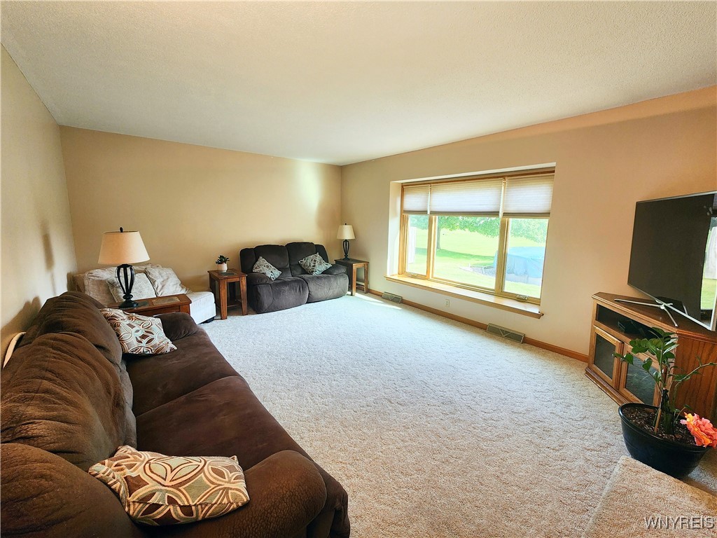 22 Greenmeadow Drive