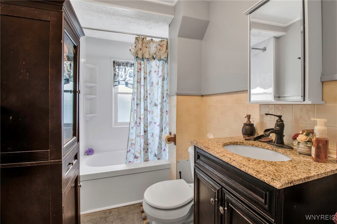 412 University Avenue