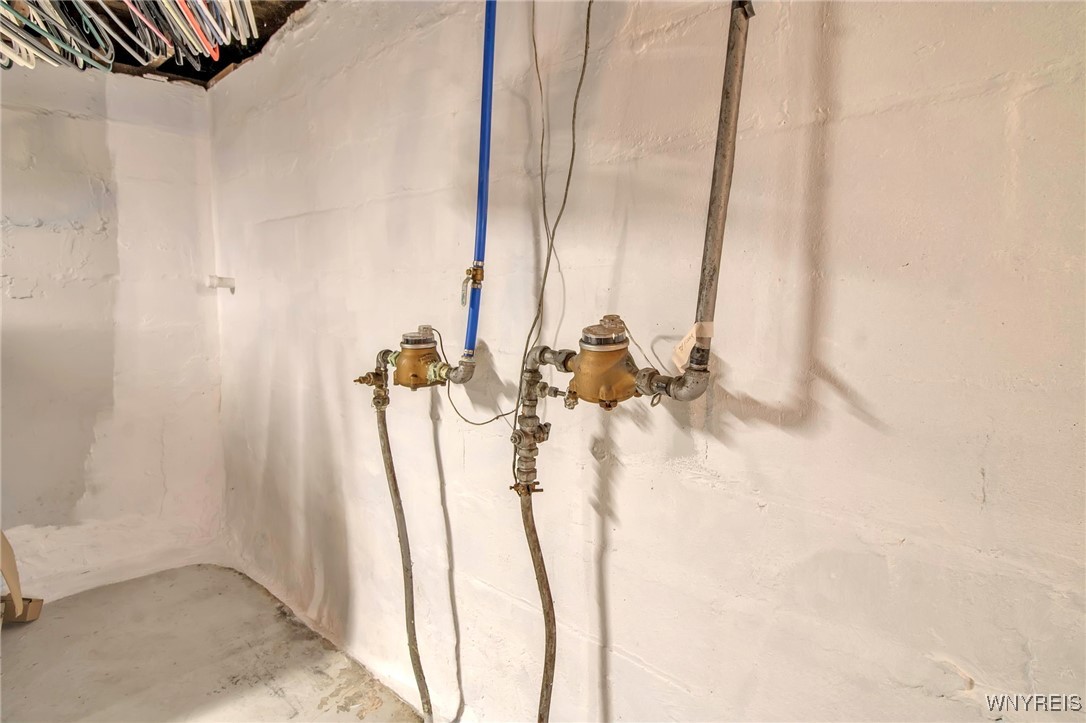 412 University Avenue