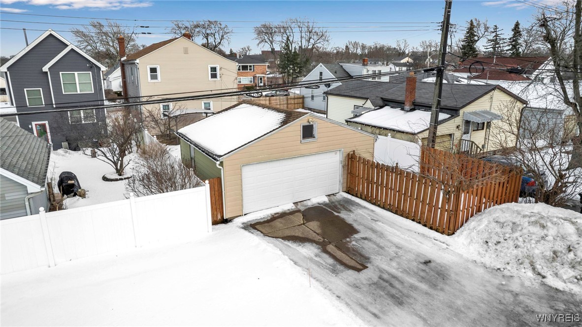 412 University Avenue