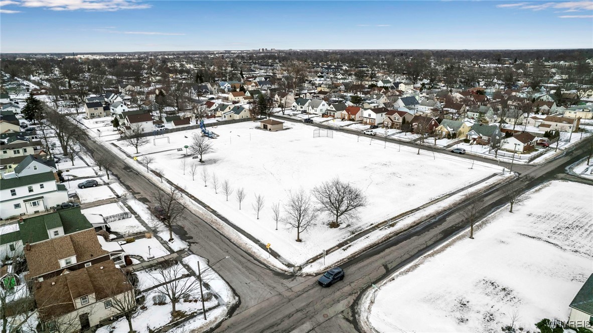 412 University Avenue