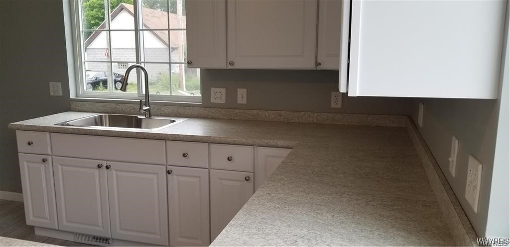 8137 Sheridan Drive 6 upper Unit: 6  upper