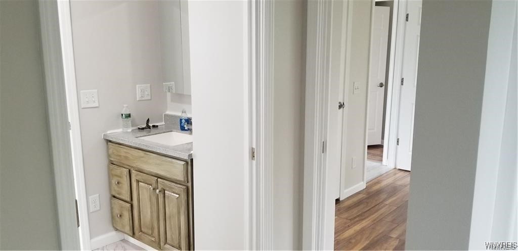 8137 Sheridan Drive 6 upper Unit: 6  upper