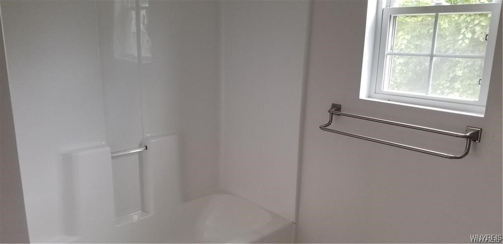 8137 Sheridan Drive 6 upper Unit: 6  upper