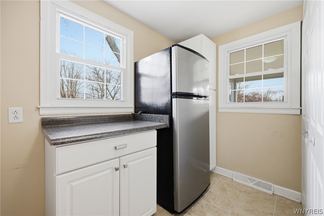 95 Autumnview Road