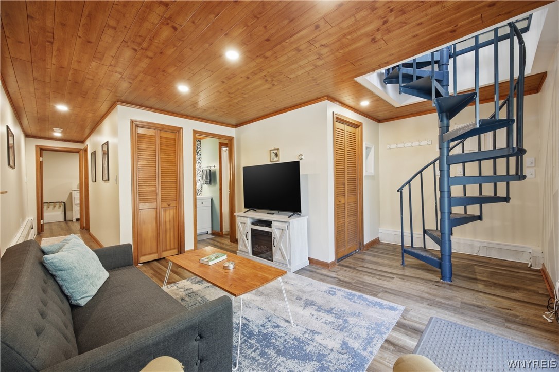6912 Ellicottville Maples Road
