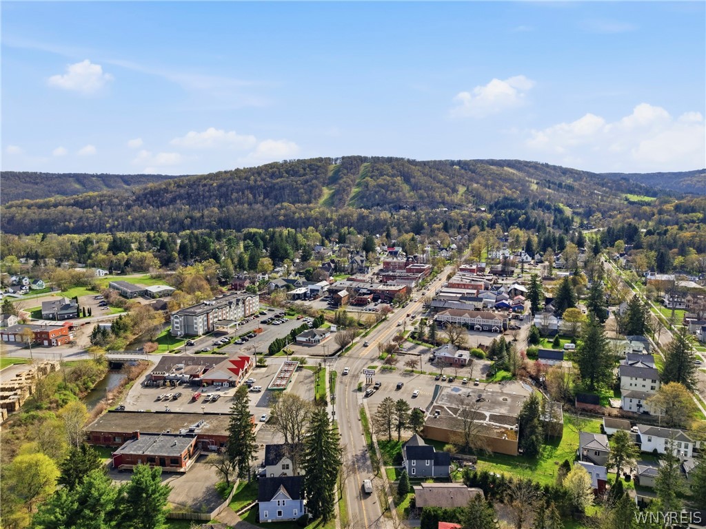 6912 Ellicottville Maples Road