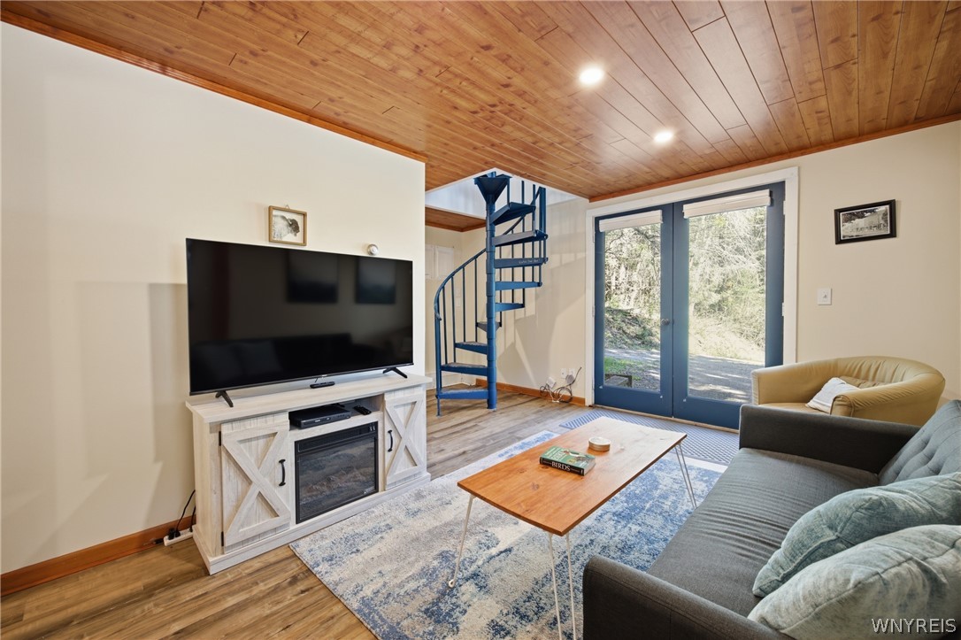 6912 Ellicottville Maples Road