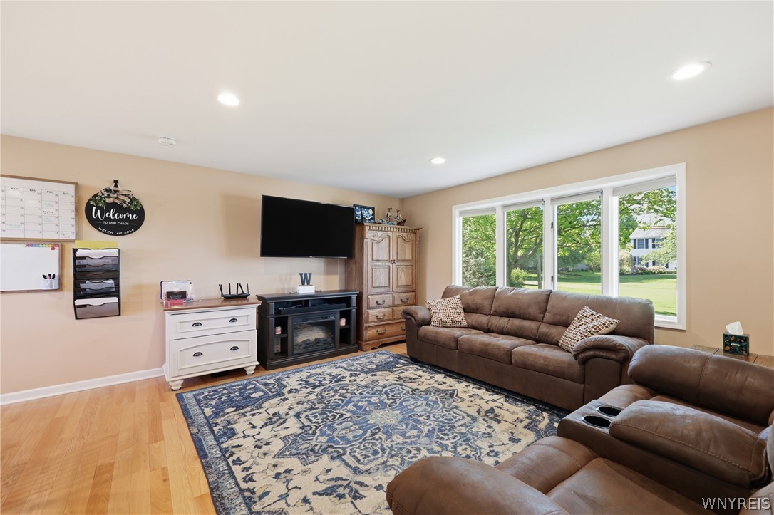 9646 Keller Road