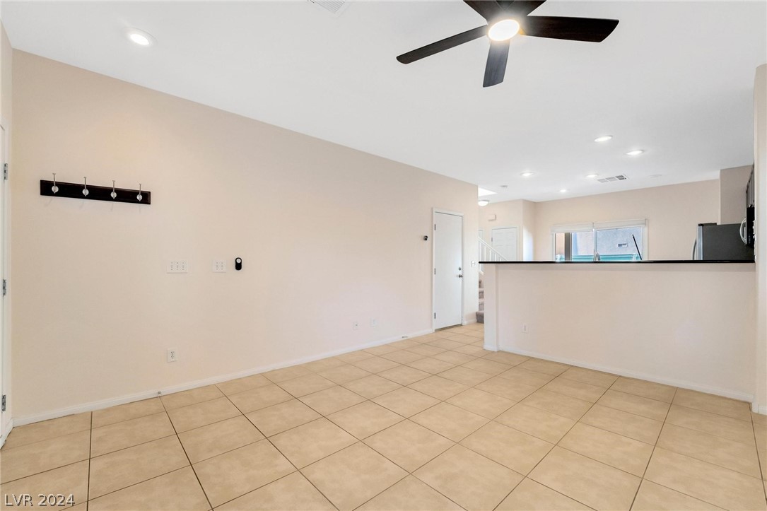 6073 Lazarro Court