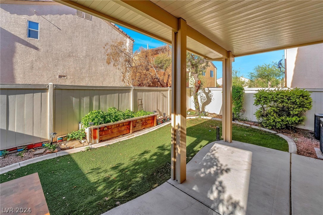 6073 Lazarro Court