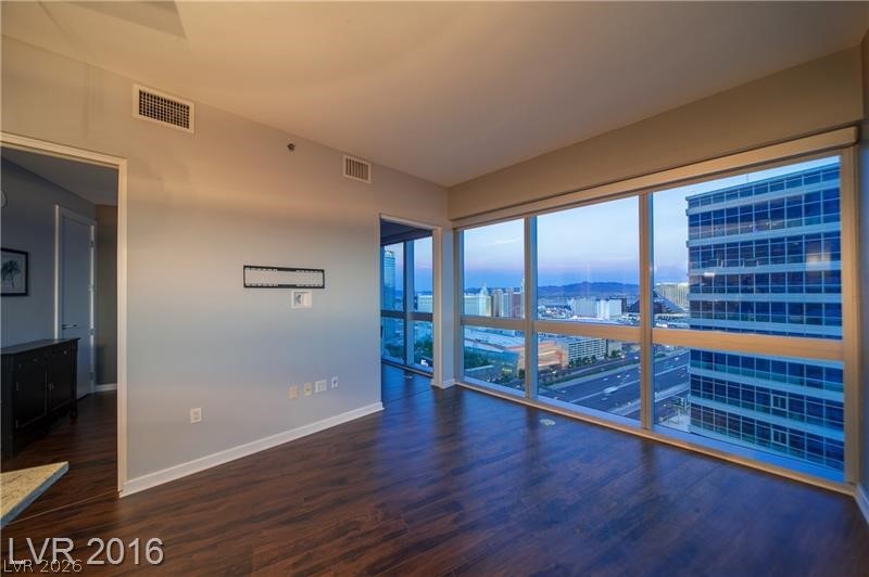 4471 Dean Martin Drive 3301