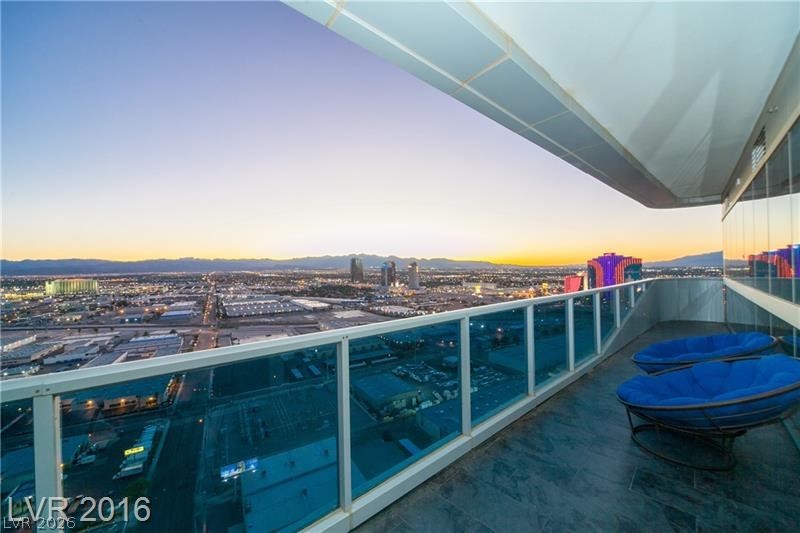 4471 Dean Martin Drive 3301