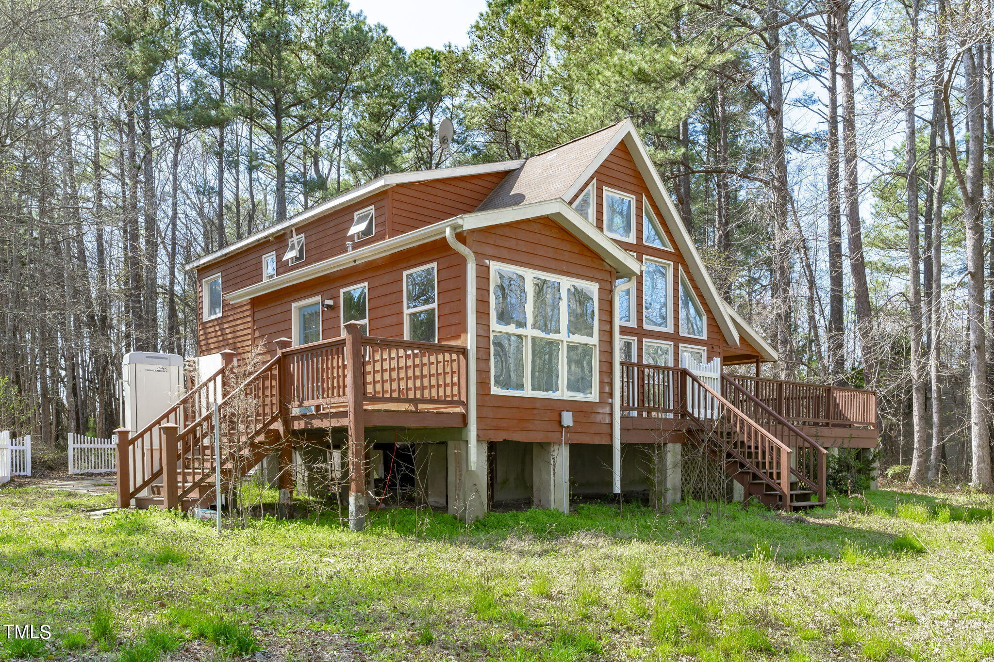 1905 Lake Wendell Road