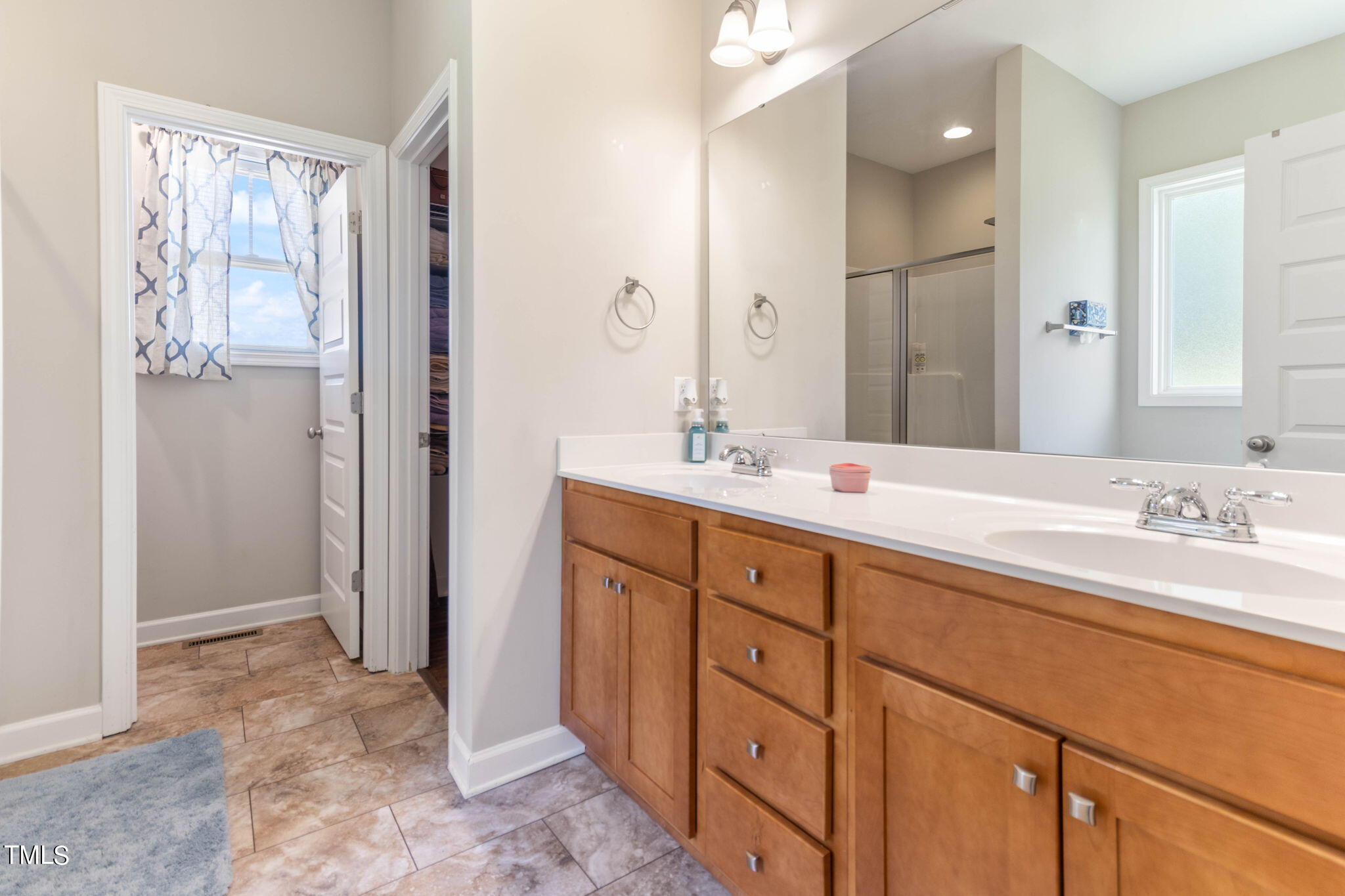 165 Stratocastor Drive