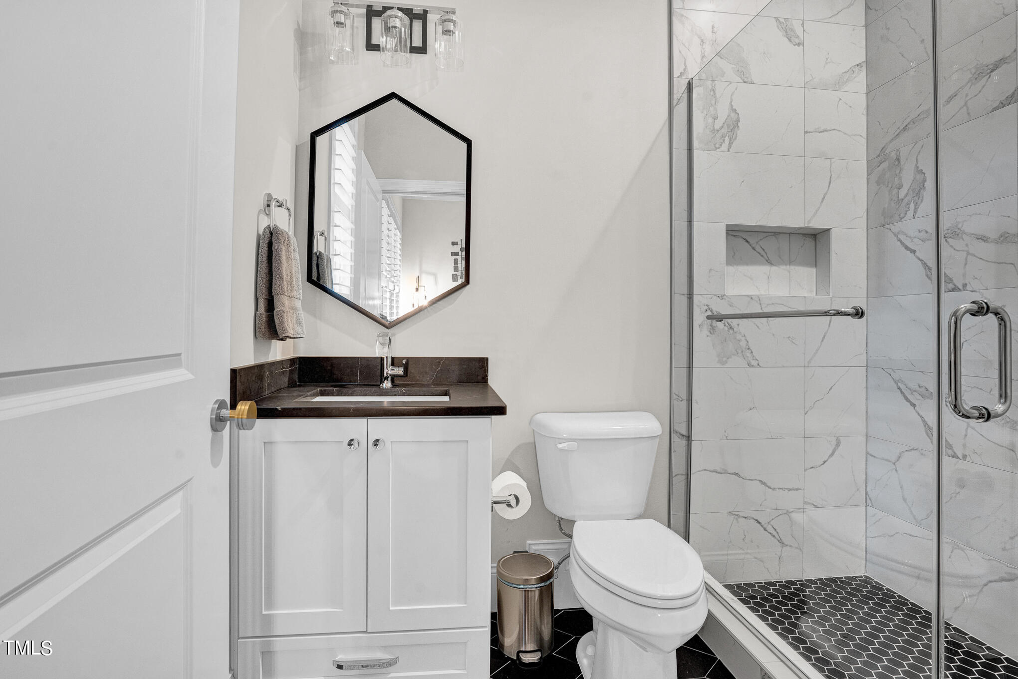 2121 Oberlin Village Drive # 107