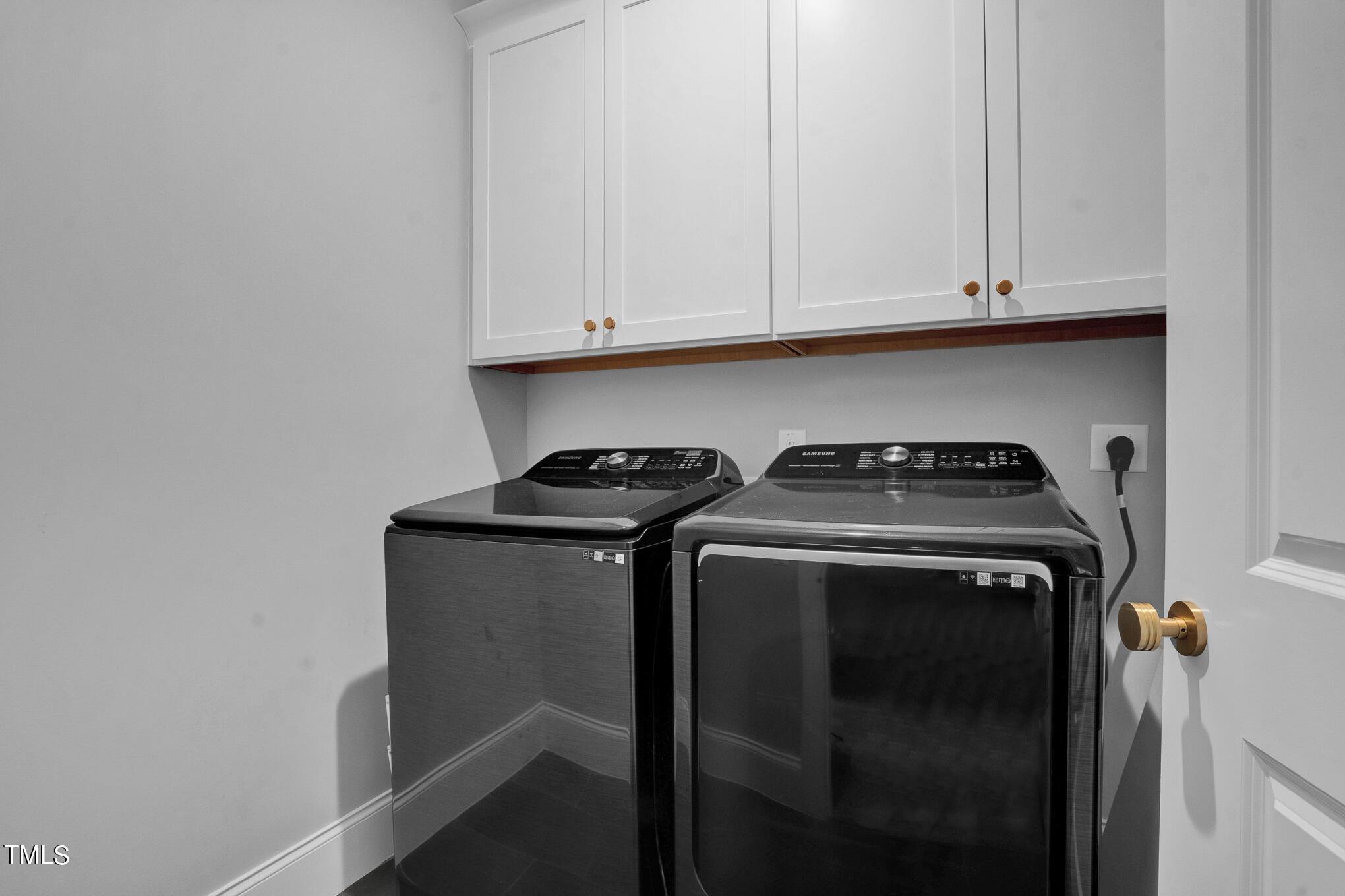 2121 Oberlin Village Drive # 107