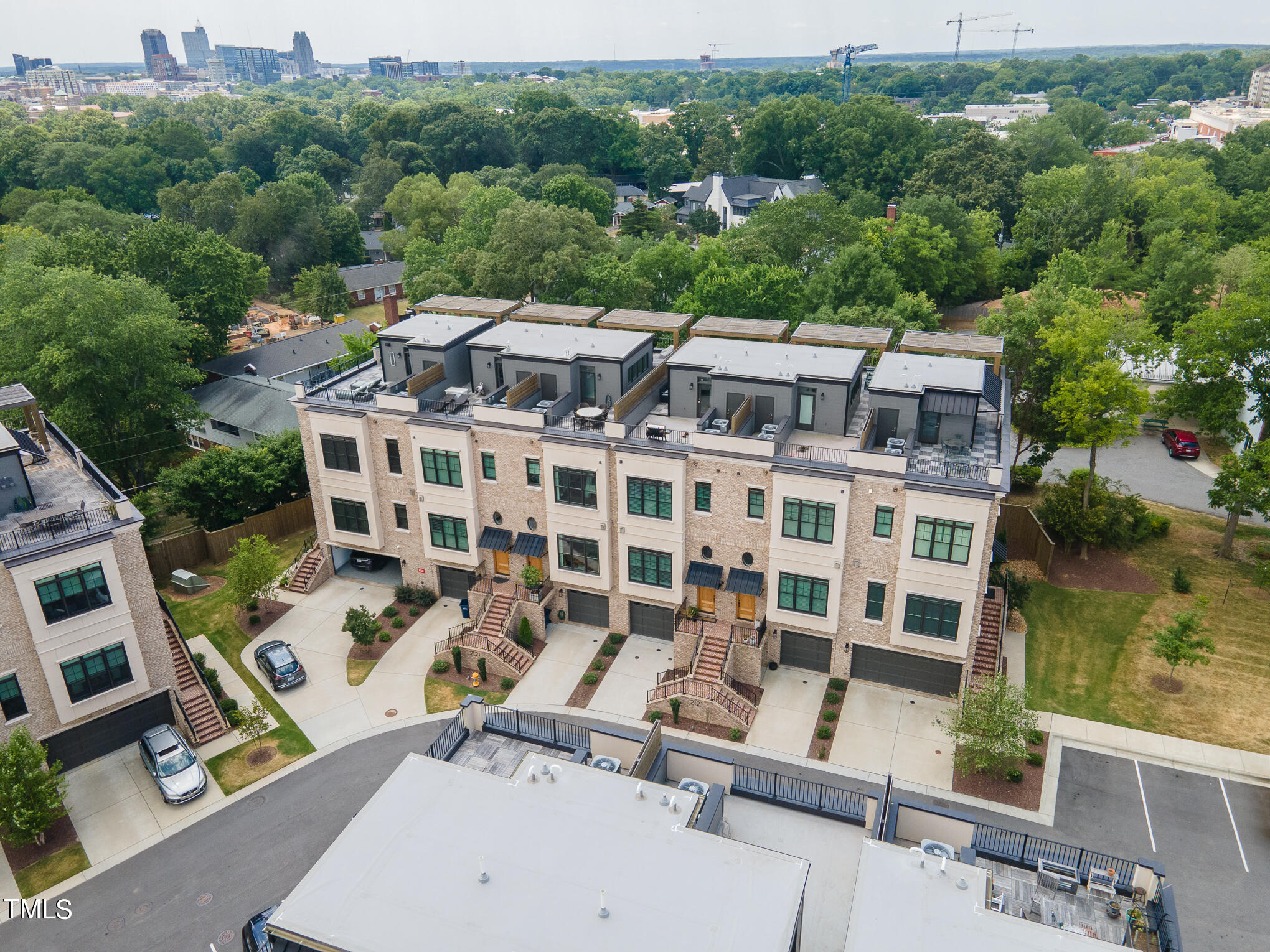2121 Oberlin Village Drive # 107