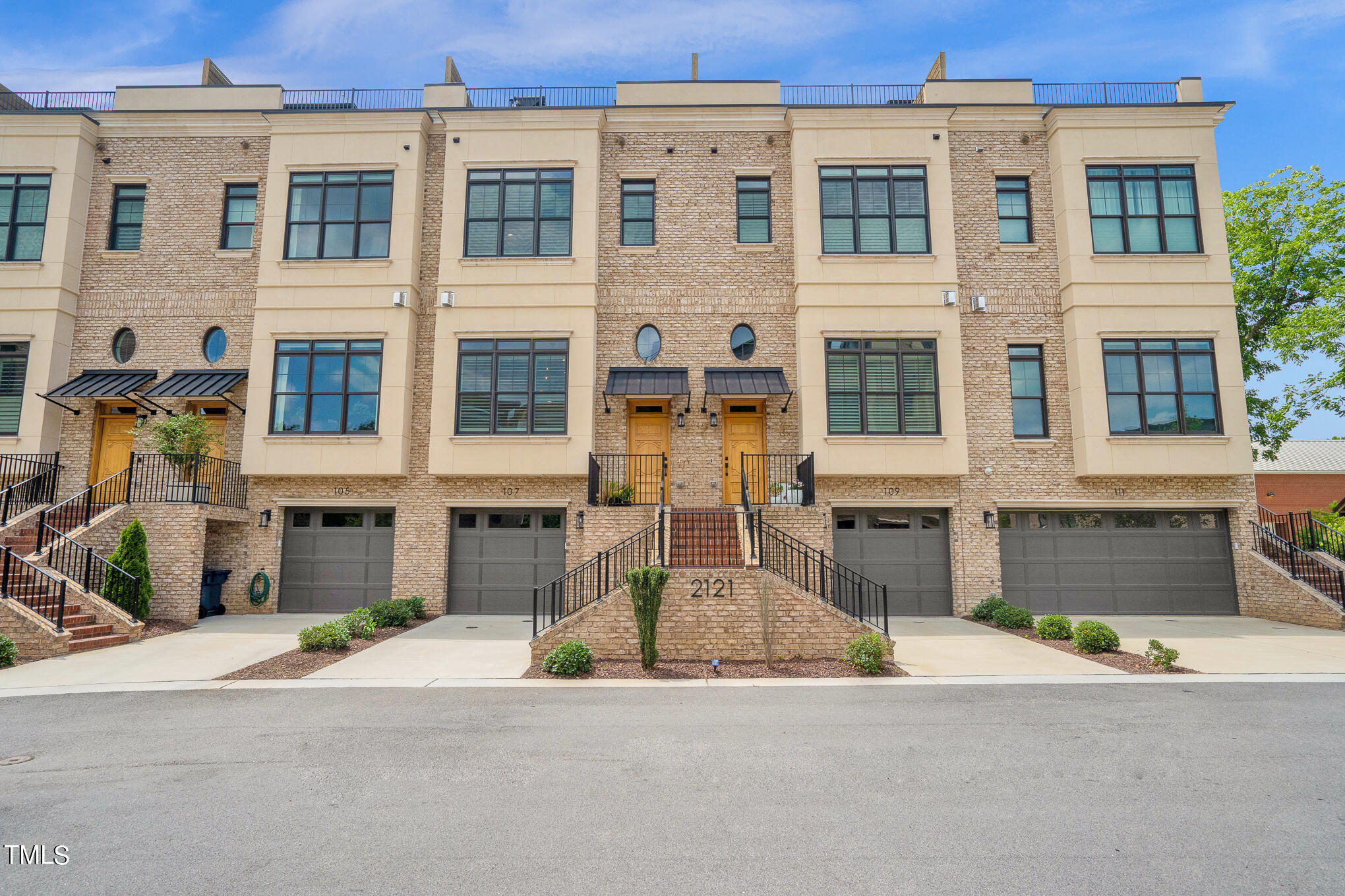 2121 Oberlin Village Drive # 107