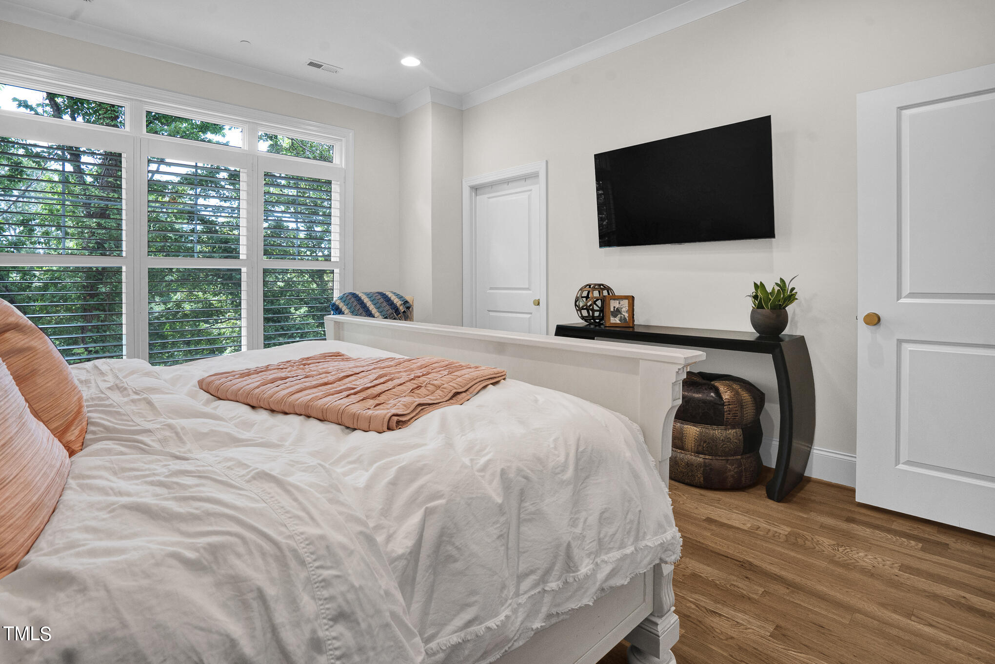 2121 Oberlin Village Drive # 107