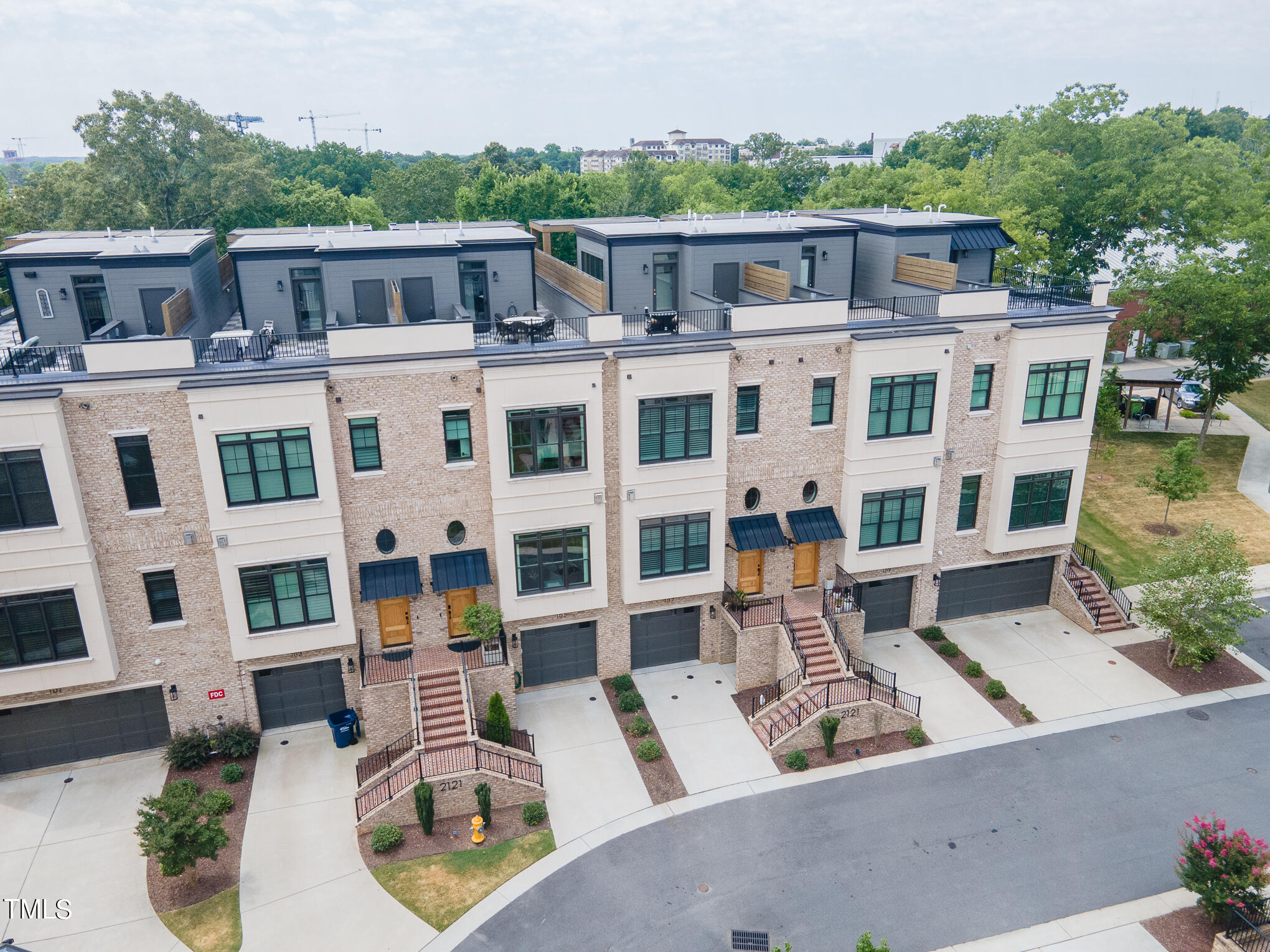 2121 Oberlin Village Drive # 107