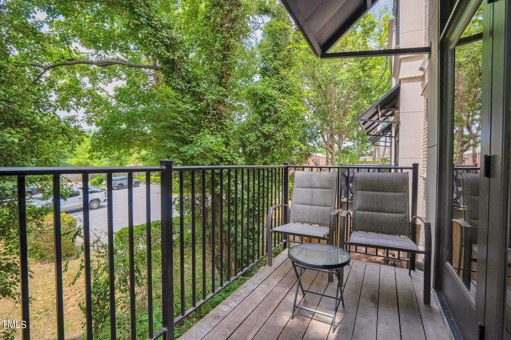 2121 Oberlin Village Drive # 107