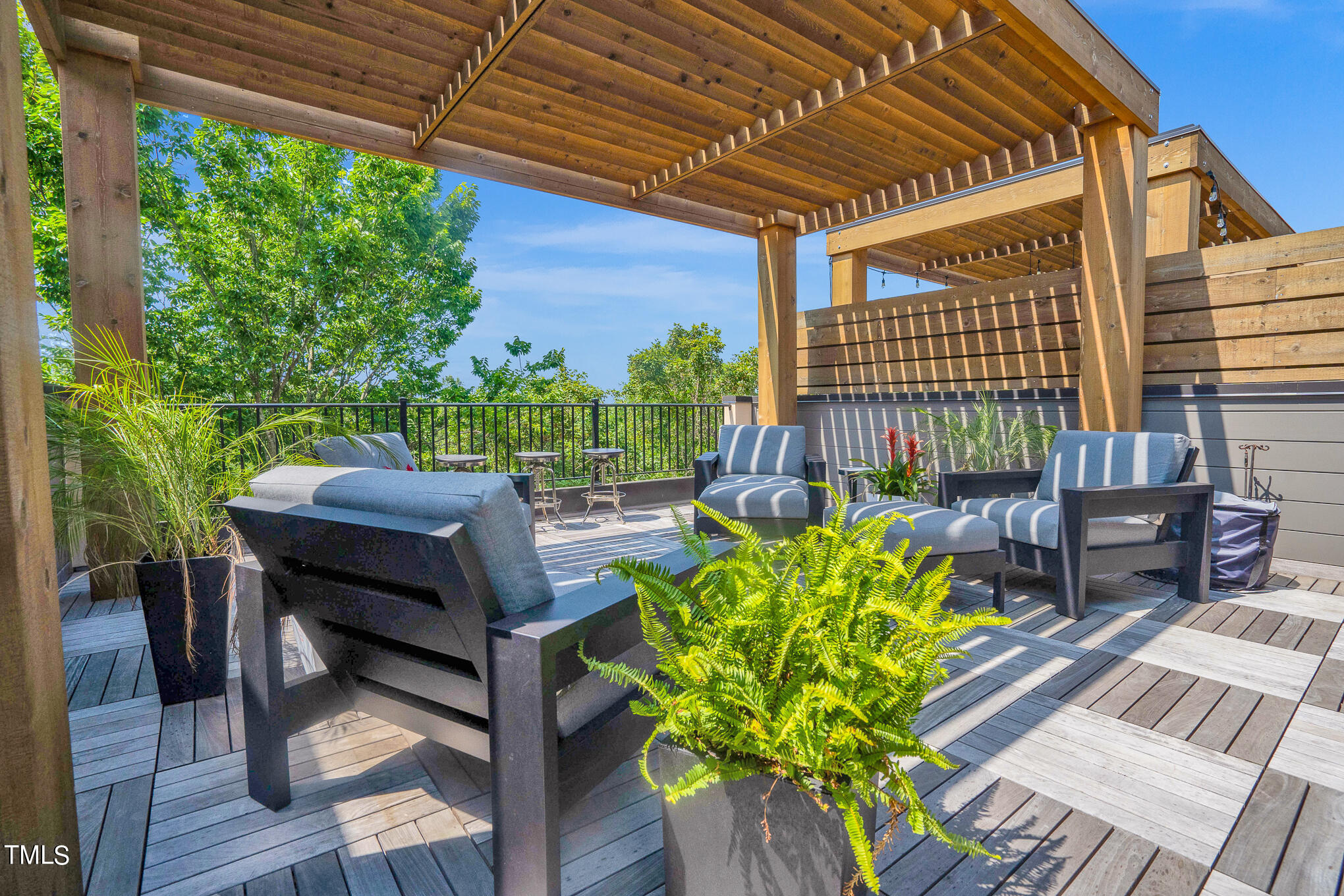 2121 Oberlin Village Drive # 107