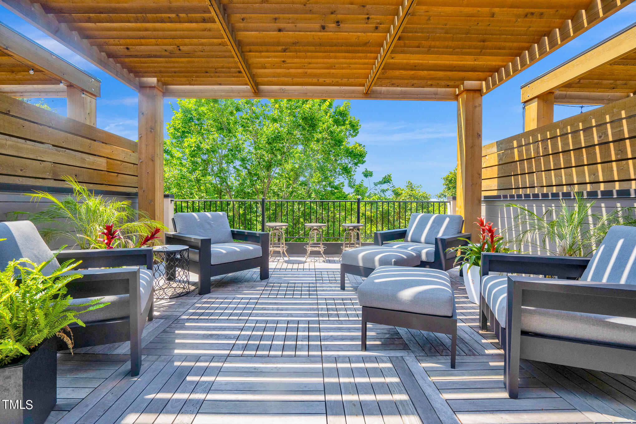 2121 Oberlin Village Drive # 107