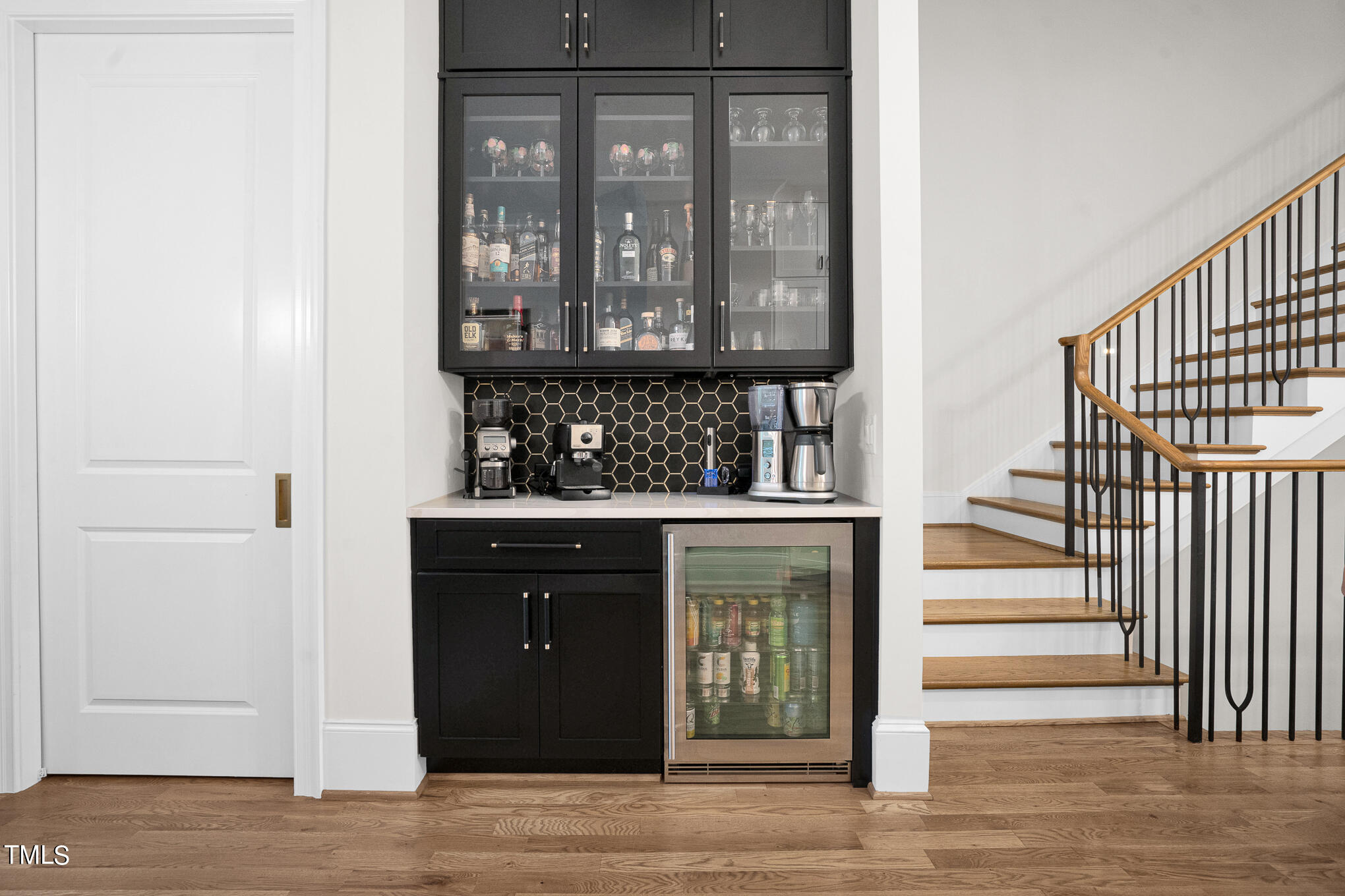 2121 Oberlin Village Drive # 107