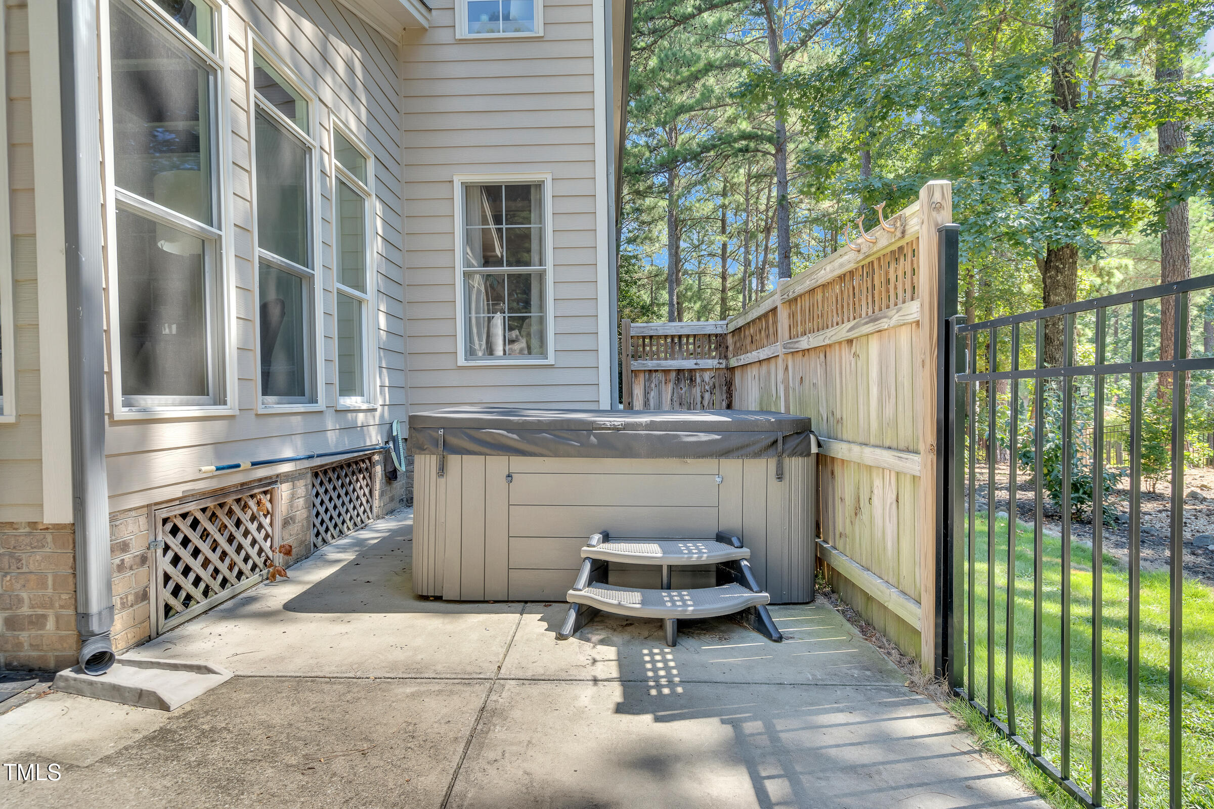 70 Calabria Court