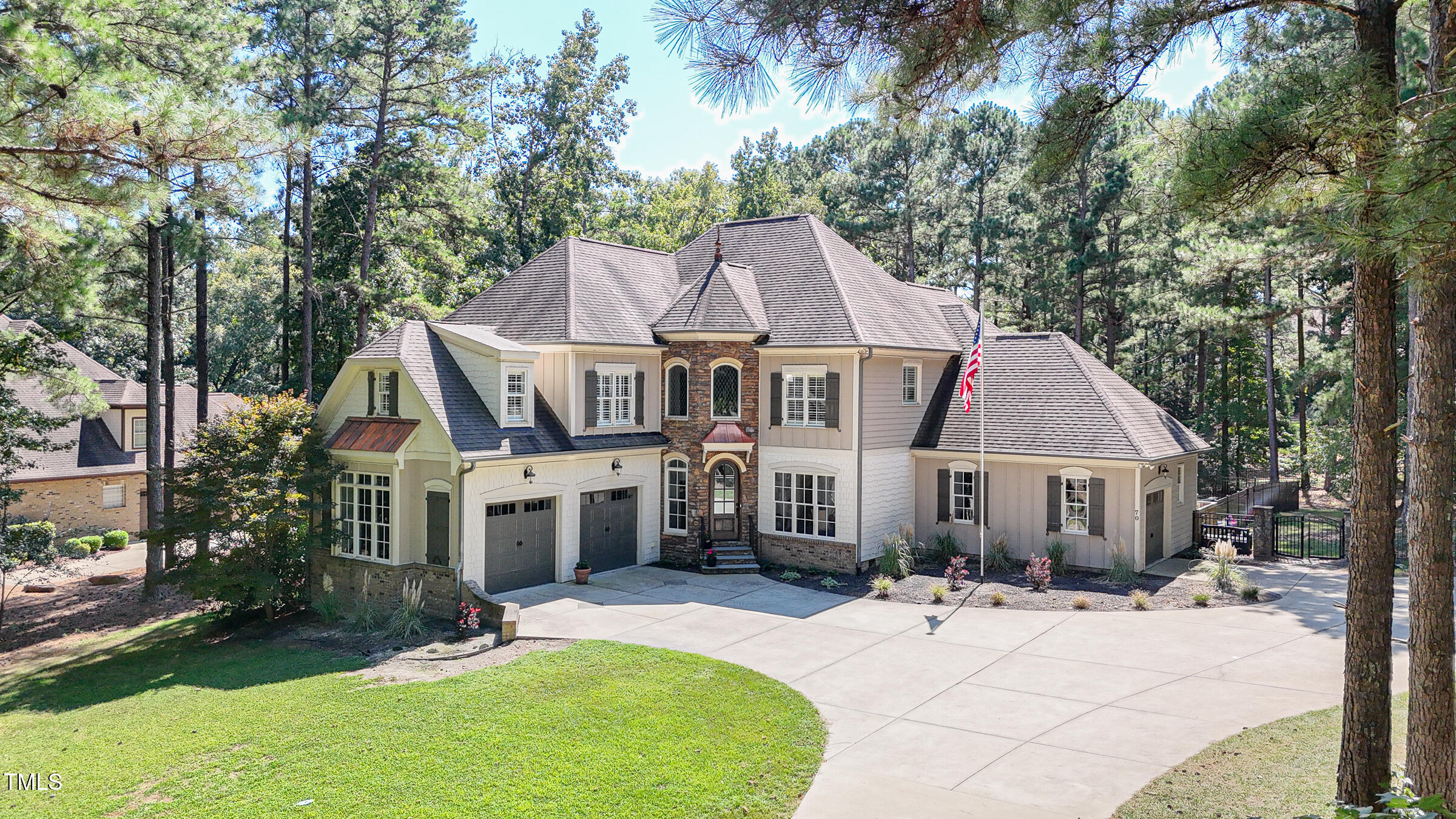 70 Calabria Court