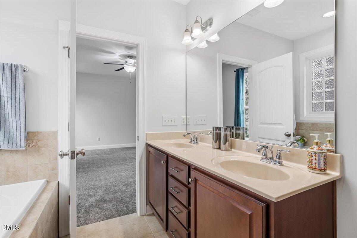 1119 Jewel Creek Drive