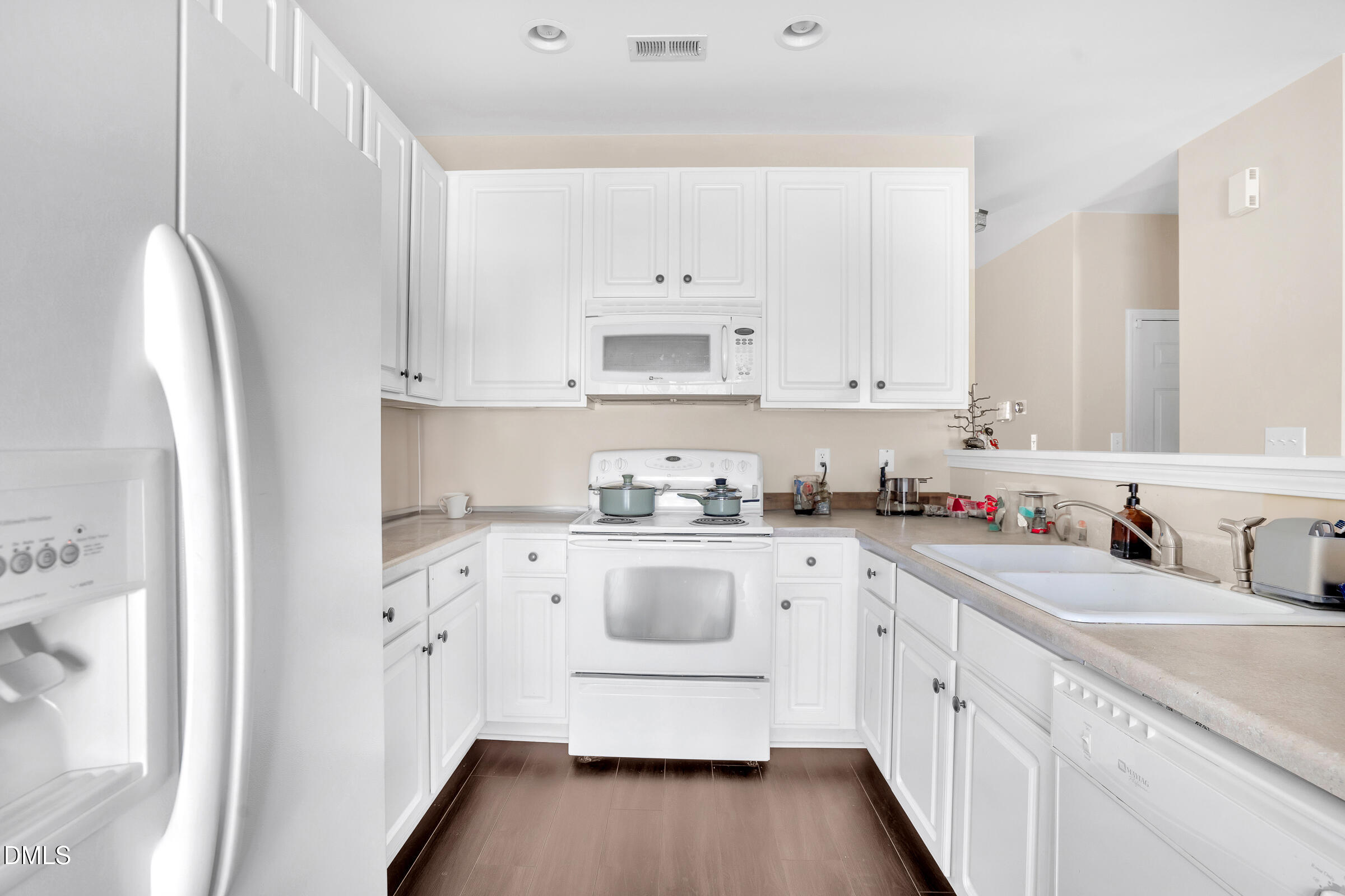 1274 Glory Vine Road