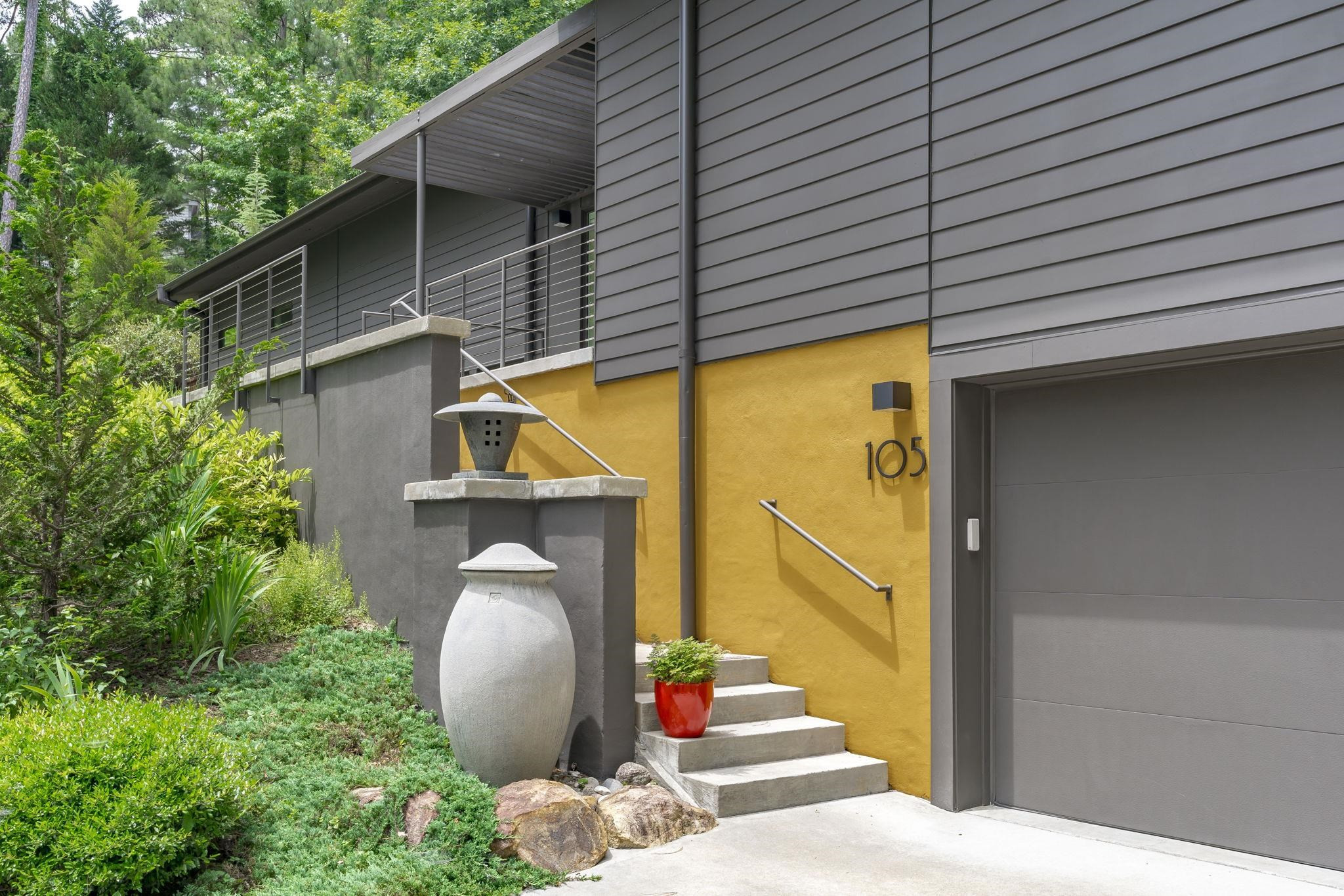 105 Whistling Tree Court