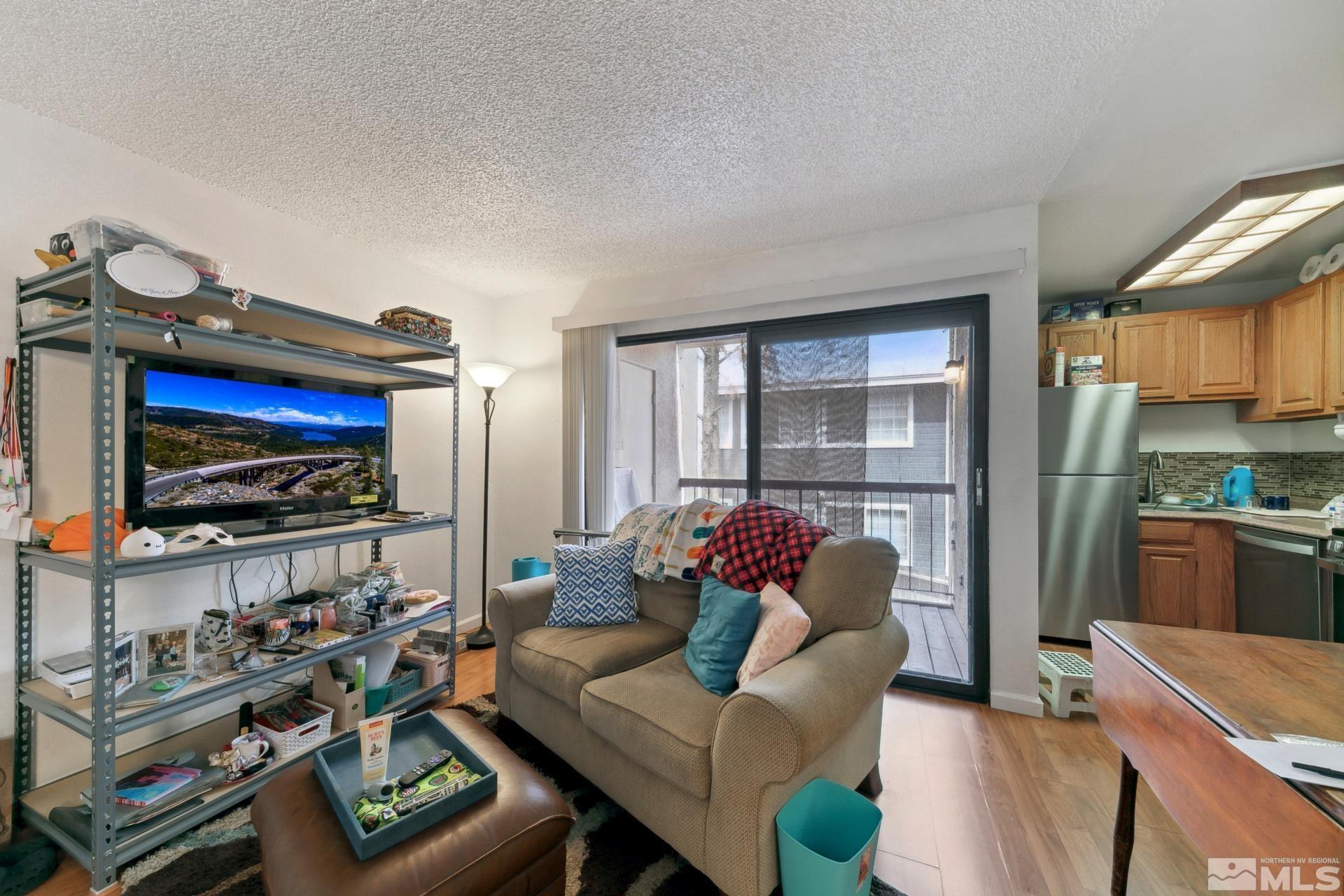 2750 Plumas Street, 212