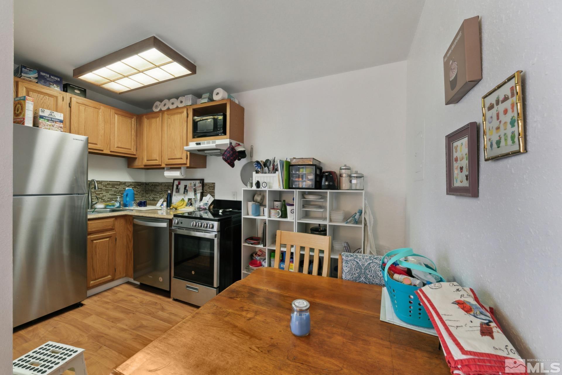 2750 Plumas Street, 212