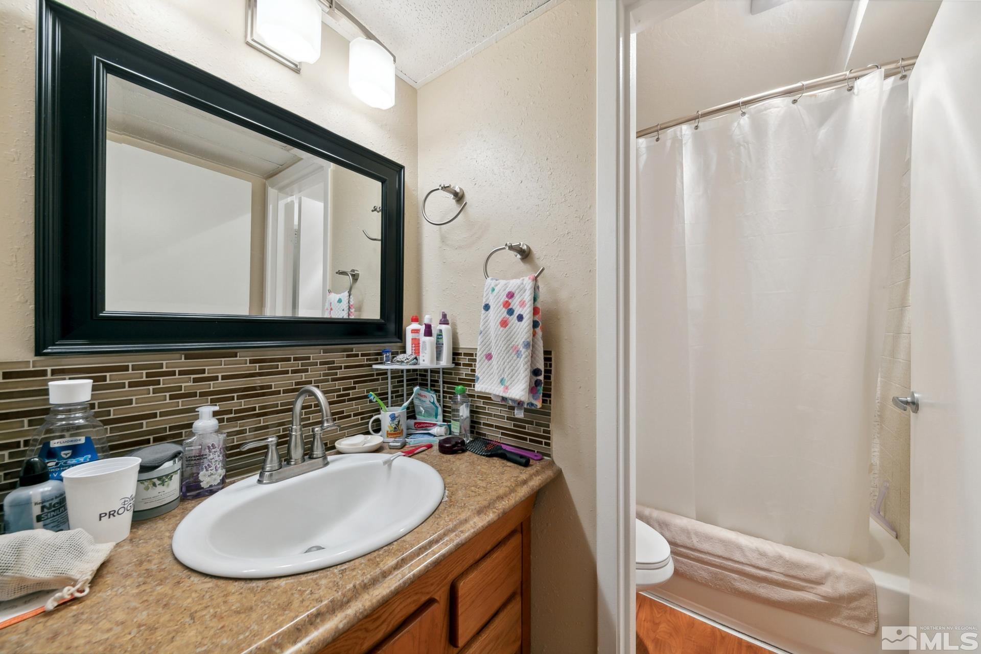 2750 Plumas Street, 212