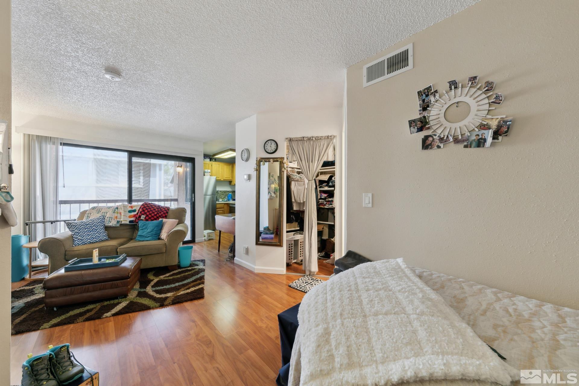 2750 Plumas Street, 212