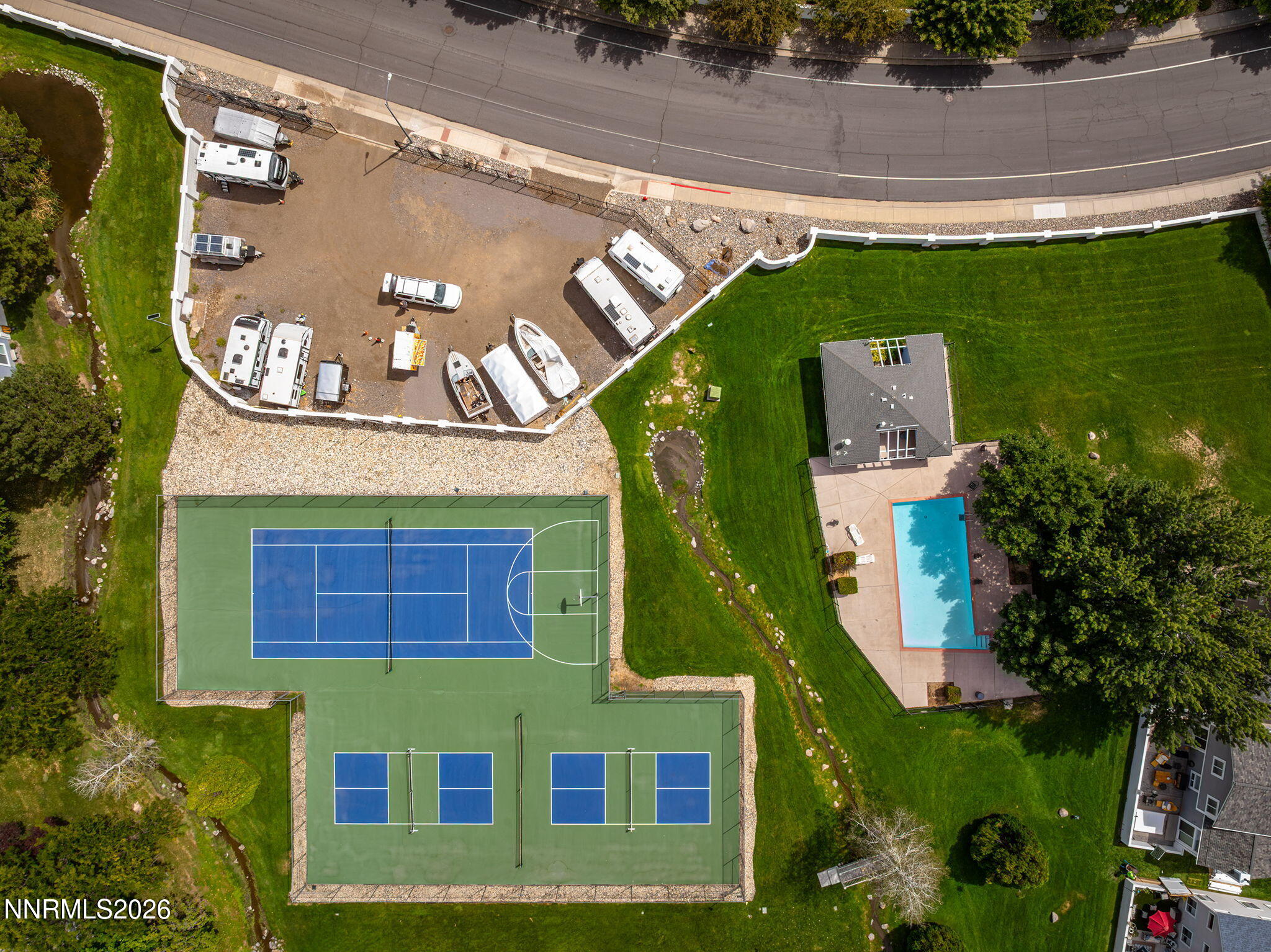 7585 Lighthouse Lane