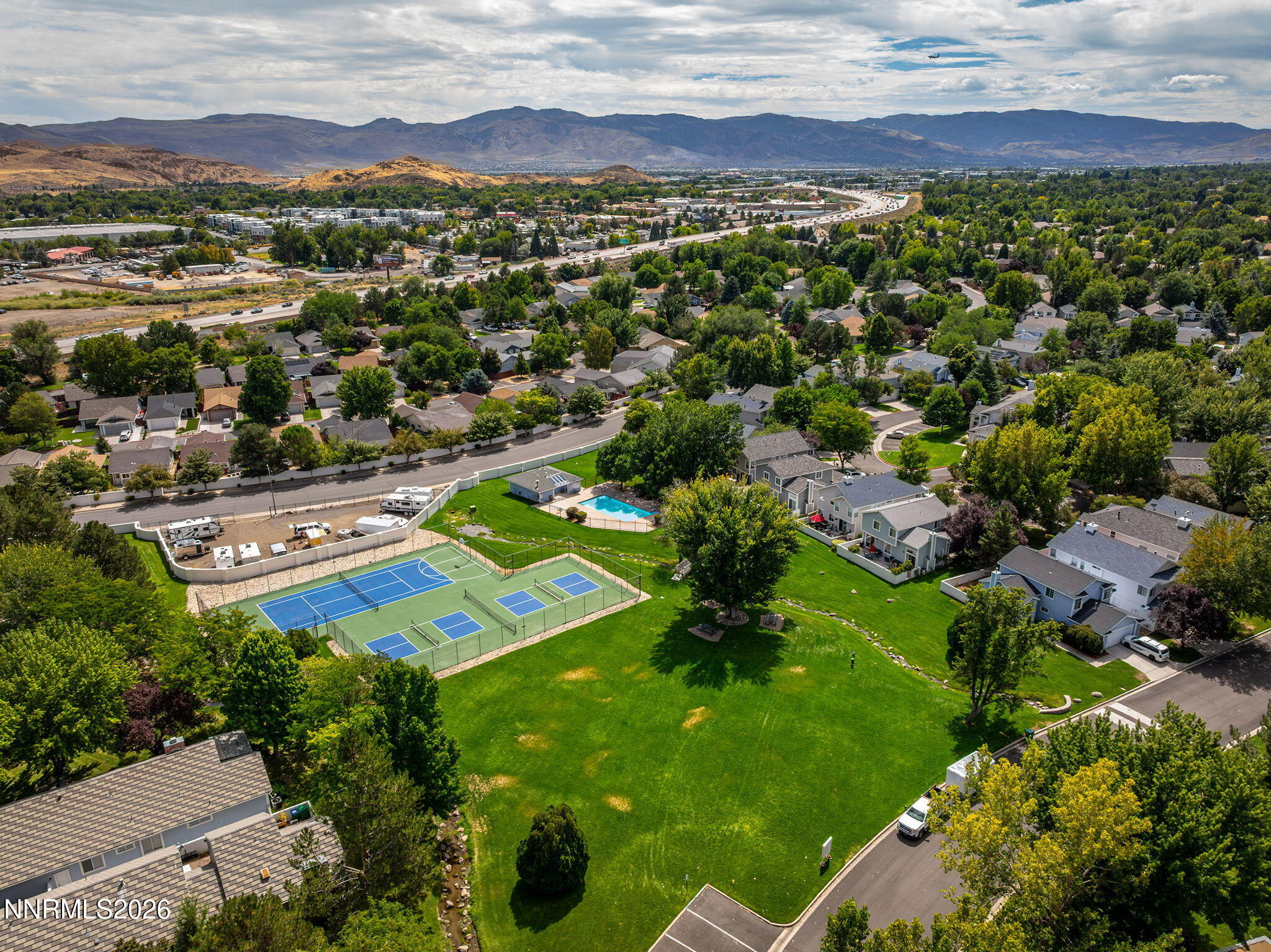 7585 Lighthouse Lane
