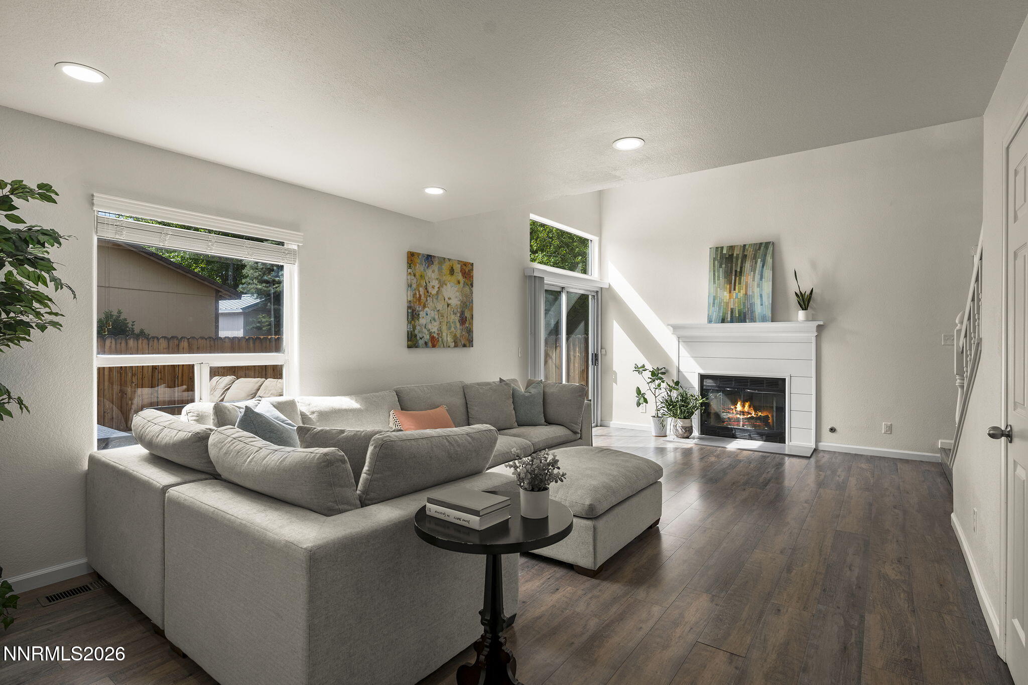 7585 Lighthouse Lane