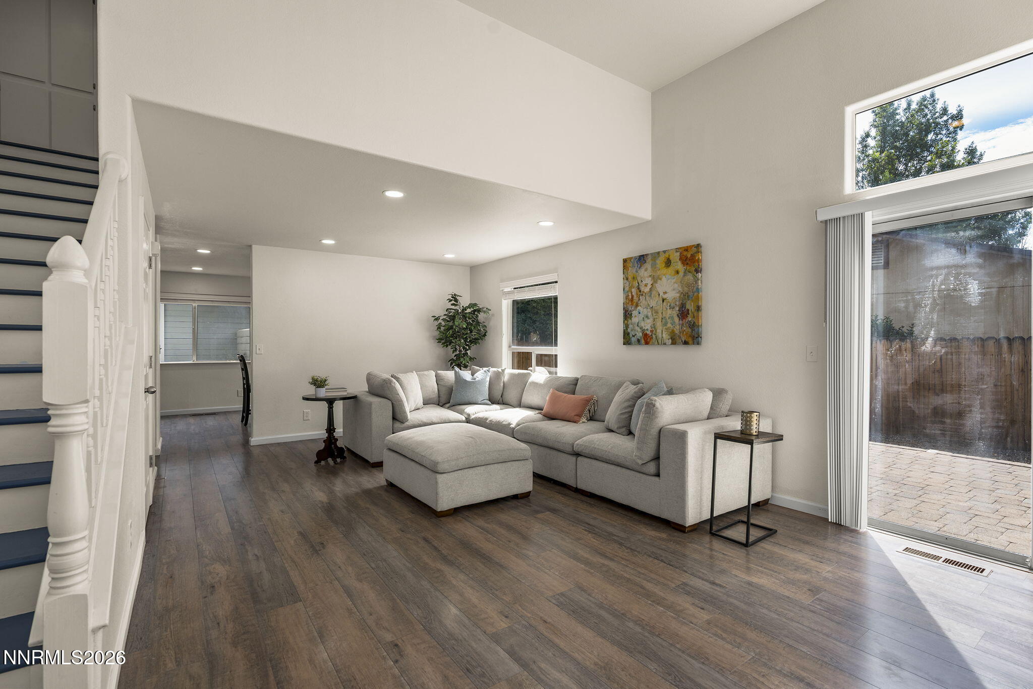 7585 Lighthouse Lane