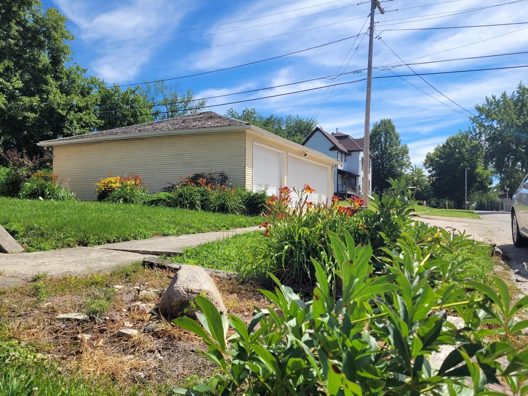 403 N Frederick Avenue