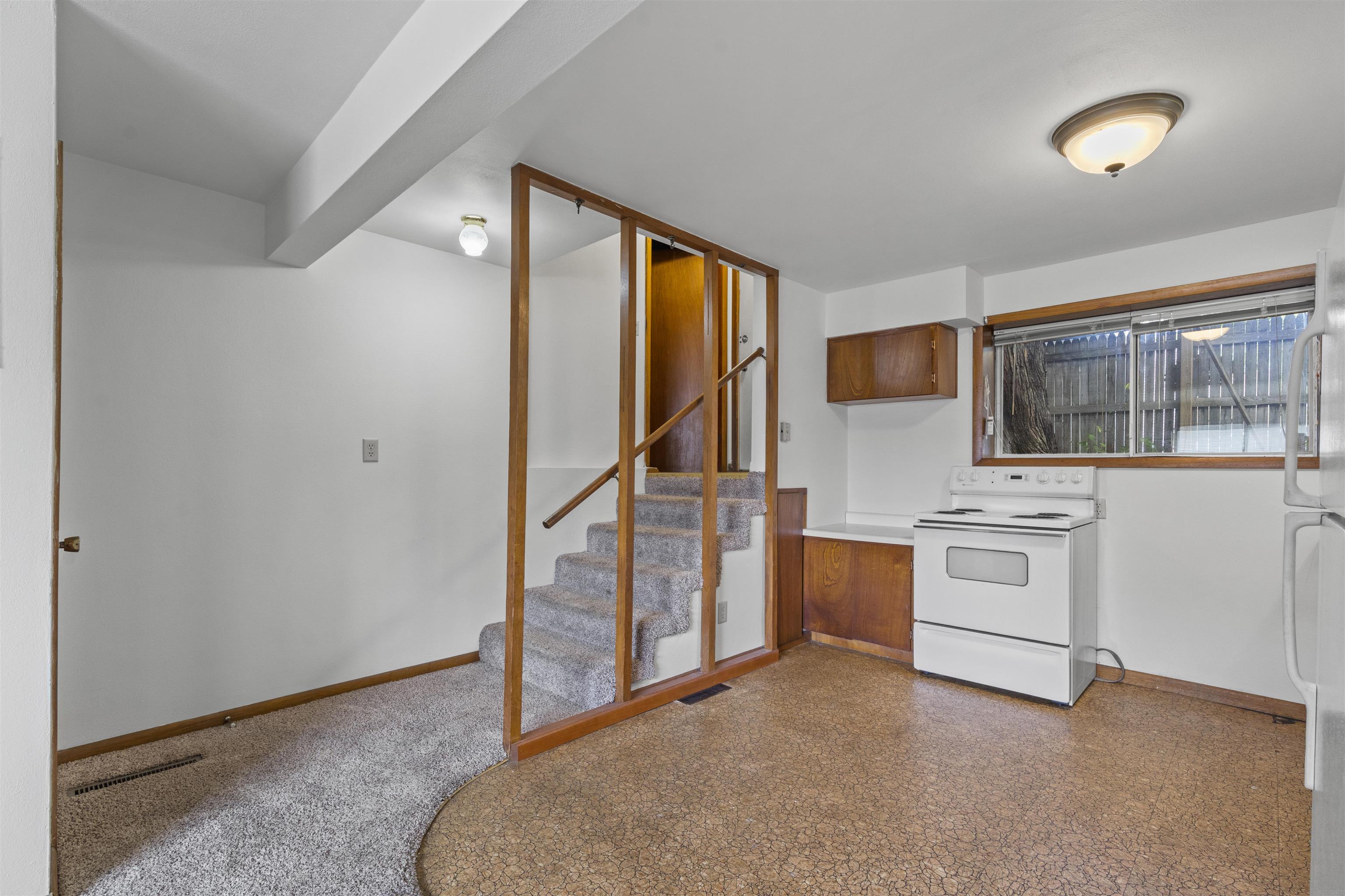 1421-1423 Huntington Road