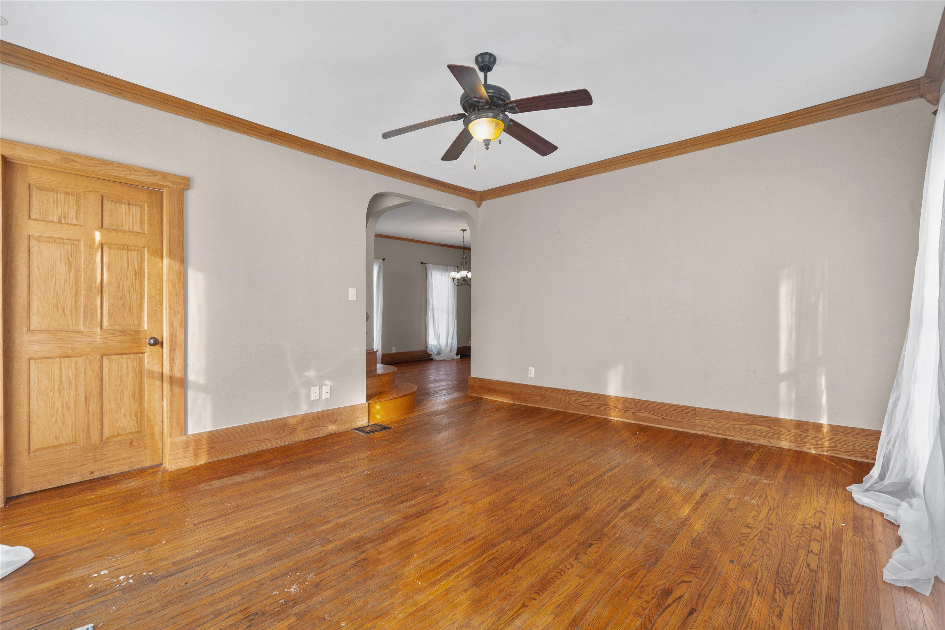 609 W 3rd Street