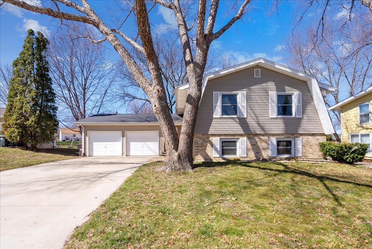 3827 Convair Lane